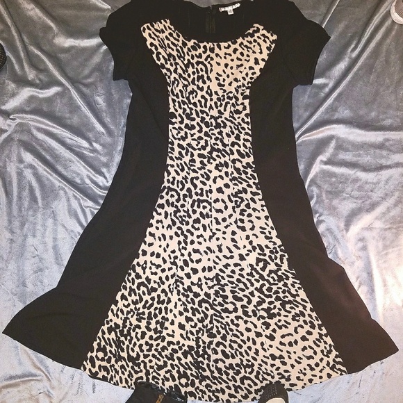 Sandra Darren size 16, blk w/cheetah print dress - Picture 2 of 7